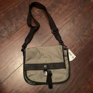 Lululemon Now and Always Crossbody 5L- Brand New
